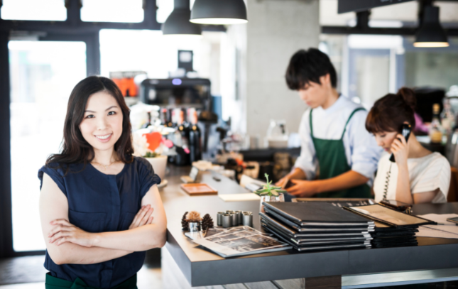 ¿Un bonus de contratación para atraer talento a la hostelería?