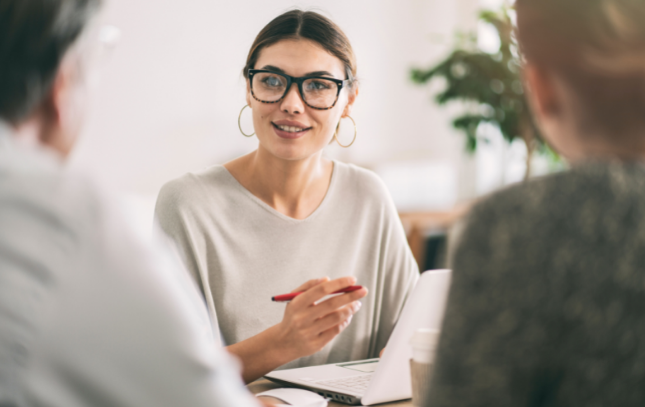 Tests de inteligencia emocional para contratar en hostelería y turismo