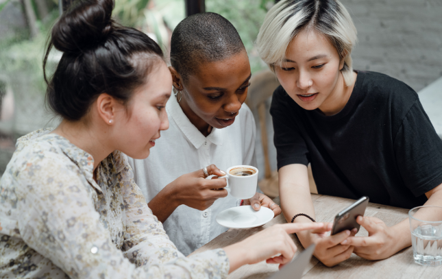 Cómo contratar talento del sector hostelero en redes sociales